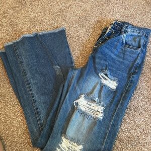 Five button closure jeans